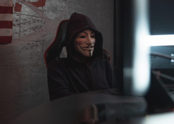 Hackare