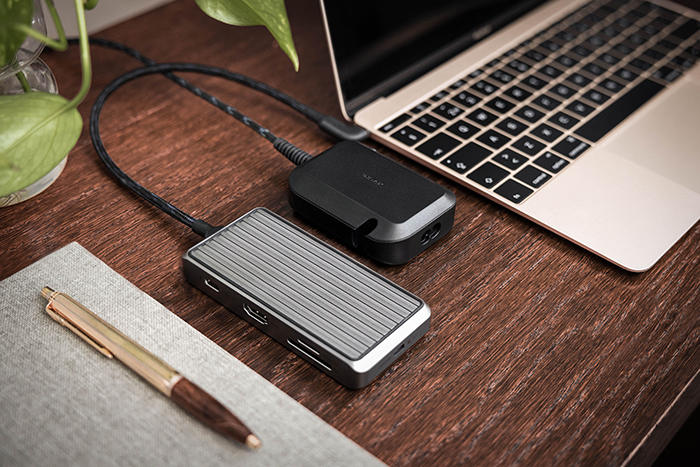 Den kompakta och effektiva 65W USB-C-laddaren från Unisynk, perfekt för resande och pendlare med behov av en pålitlig och platsbesparande laddningslösning.